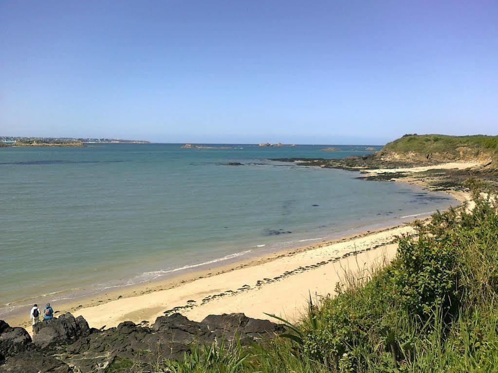 Mer Et Yourtes Henvic Bagian luar foto